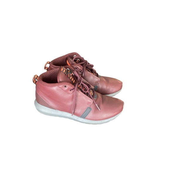 Nike Roshe Run Men Sneaker‎ Boots Size 8 - Picture 1 of 5